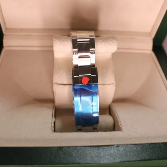 Hulk - Picture 3 of 8